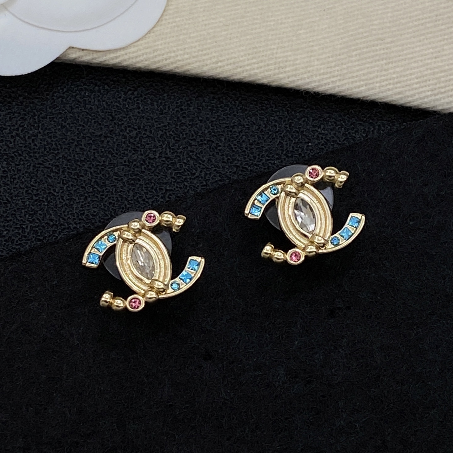 [TOP] CHANEL Earrings - 2 Color - 711 Luxury