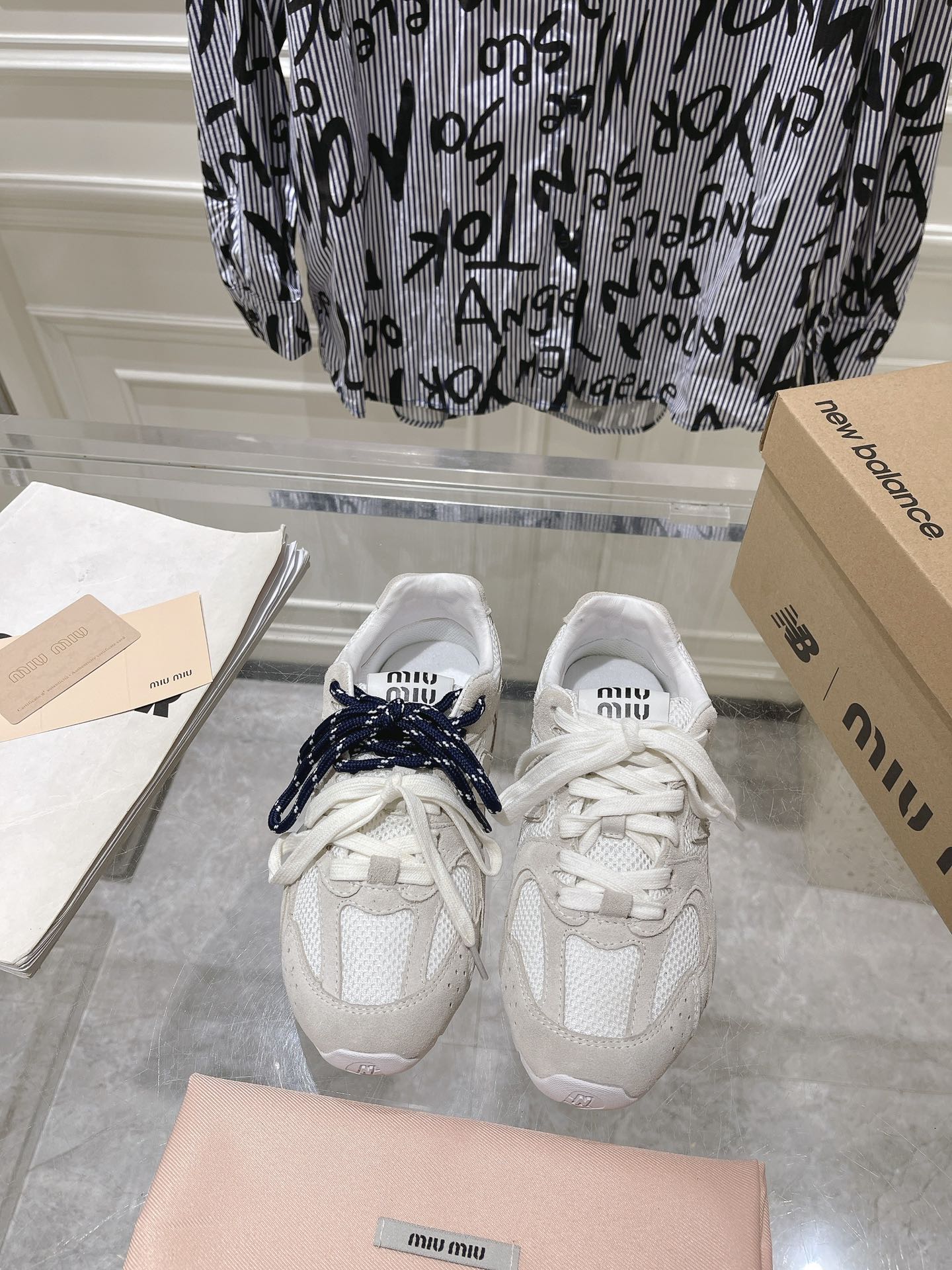 [TOP] Miu Miu Cowhide Shoes - White - 711 Luxury