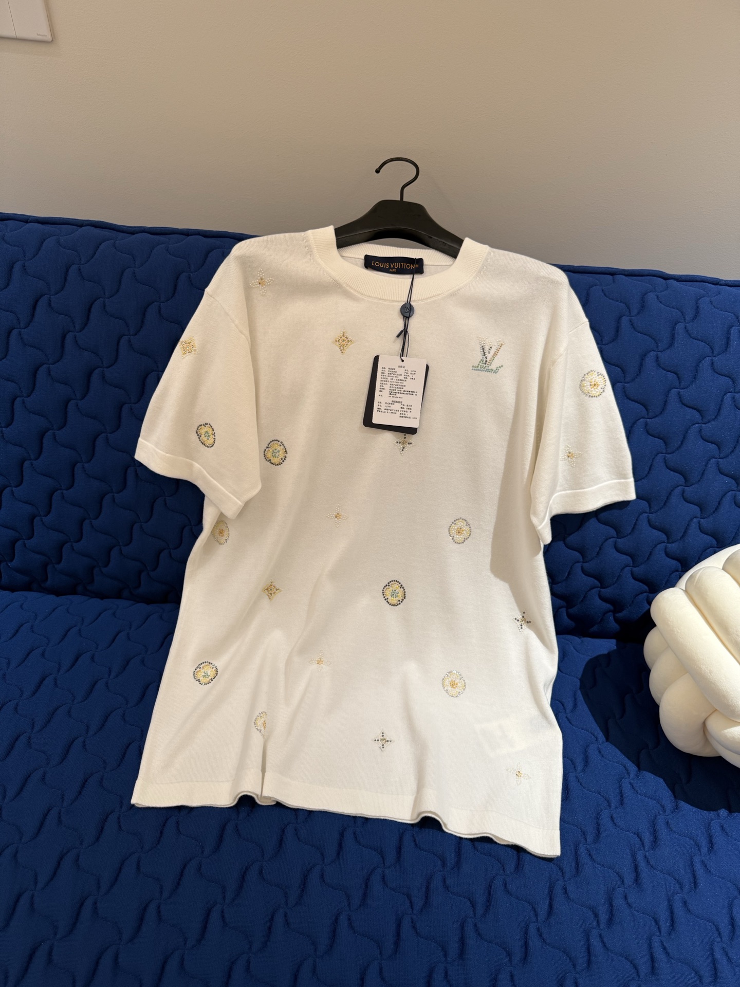 LOUIS VUITTON Embellished Short-Sleeved Crewneck #379395