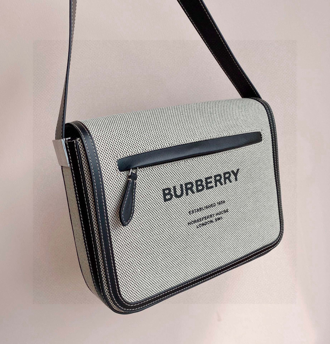 [TOP] BURBERRY Messenger Bag 28x9x21.5cm - Gray - 711 Luxury