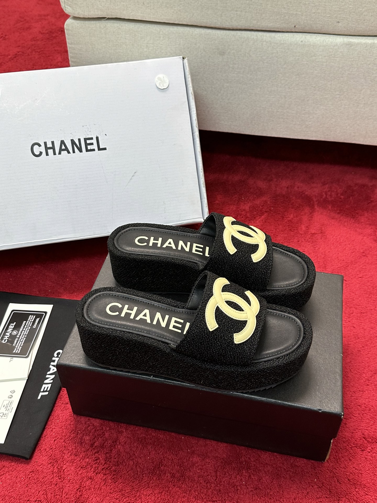 [TOP] CHANEL Sandals - Black
