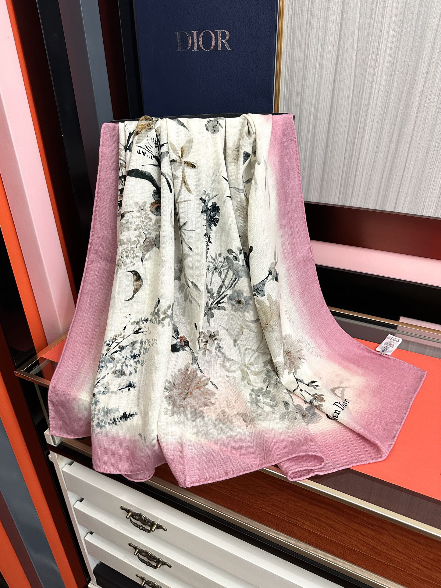 [TOP] Christian Dior  30% Silk + 70% Cashmere Scarf  - Pink