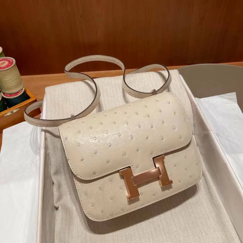 [TOP] HERMES Constance Ostrich Skin 19/24CM - Craie&GHW - 711 Luxury