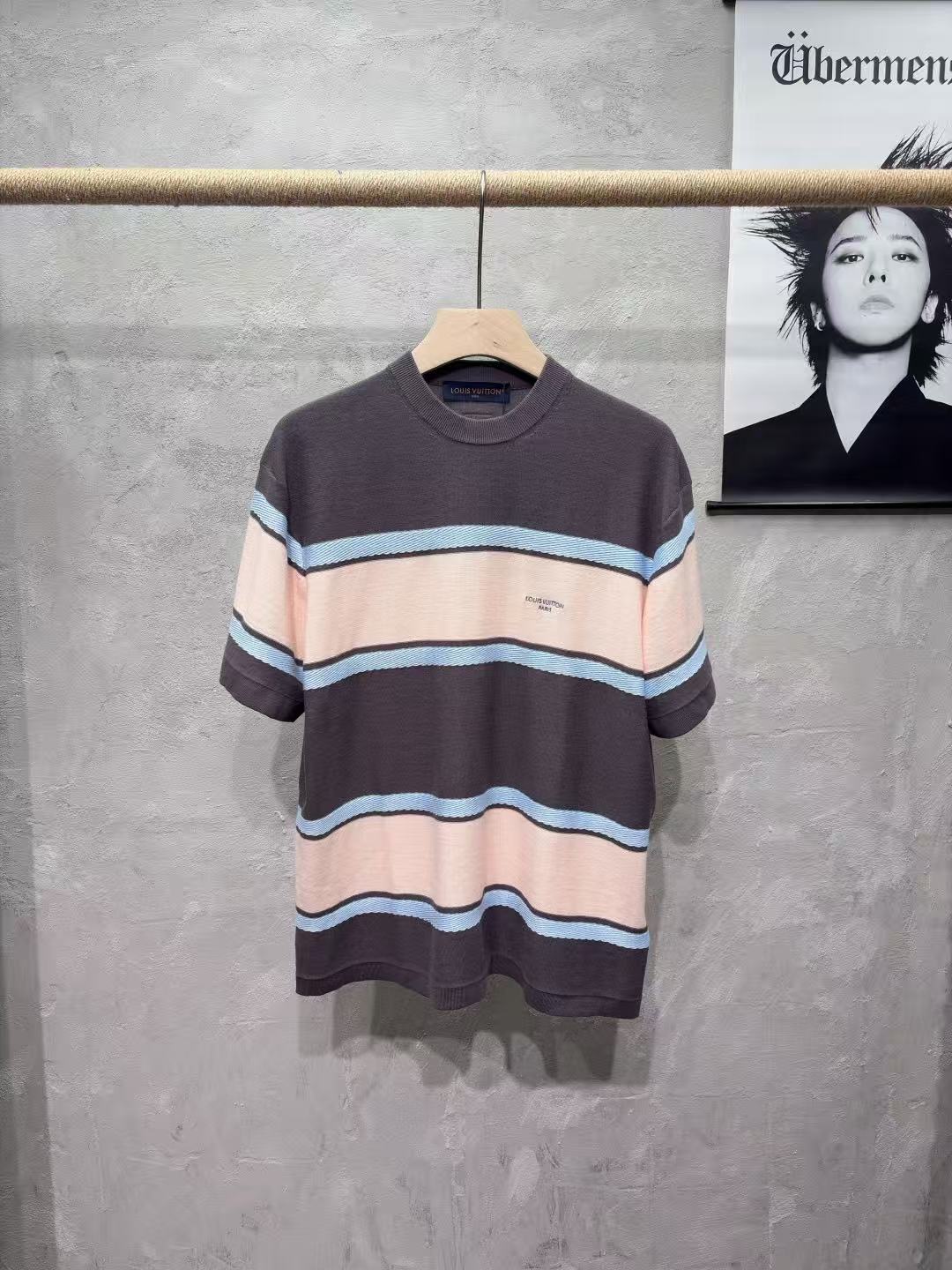 [TOP] Louis Vuitton LV Men's Short-sleeve T-shirt - Pink - 711 Luxury