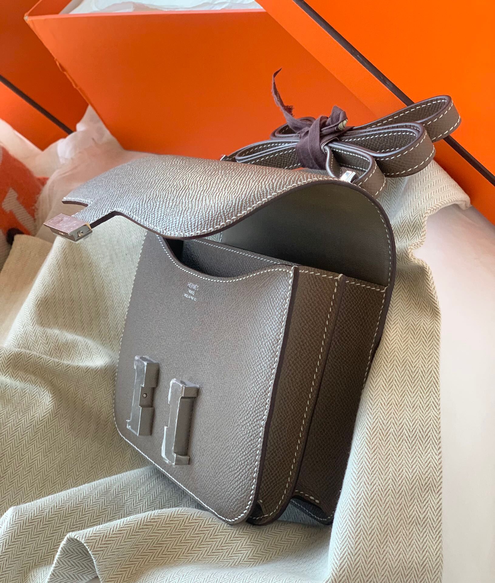 Hermes Constance Mini