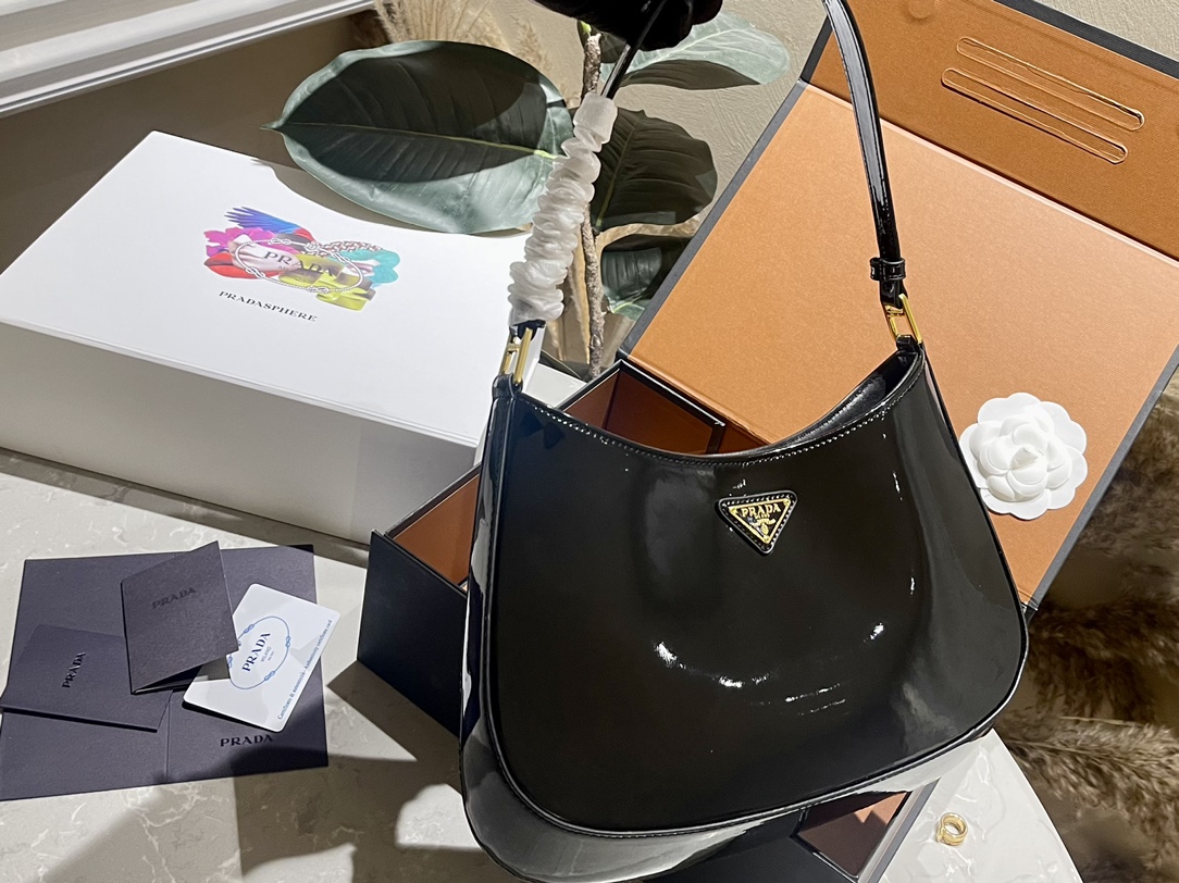 Cleo brushed leather shoulder bag