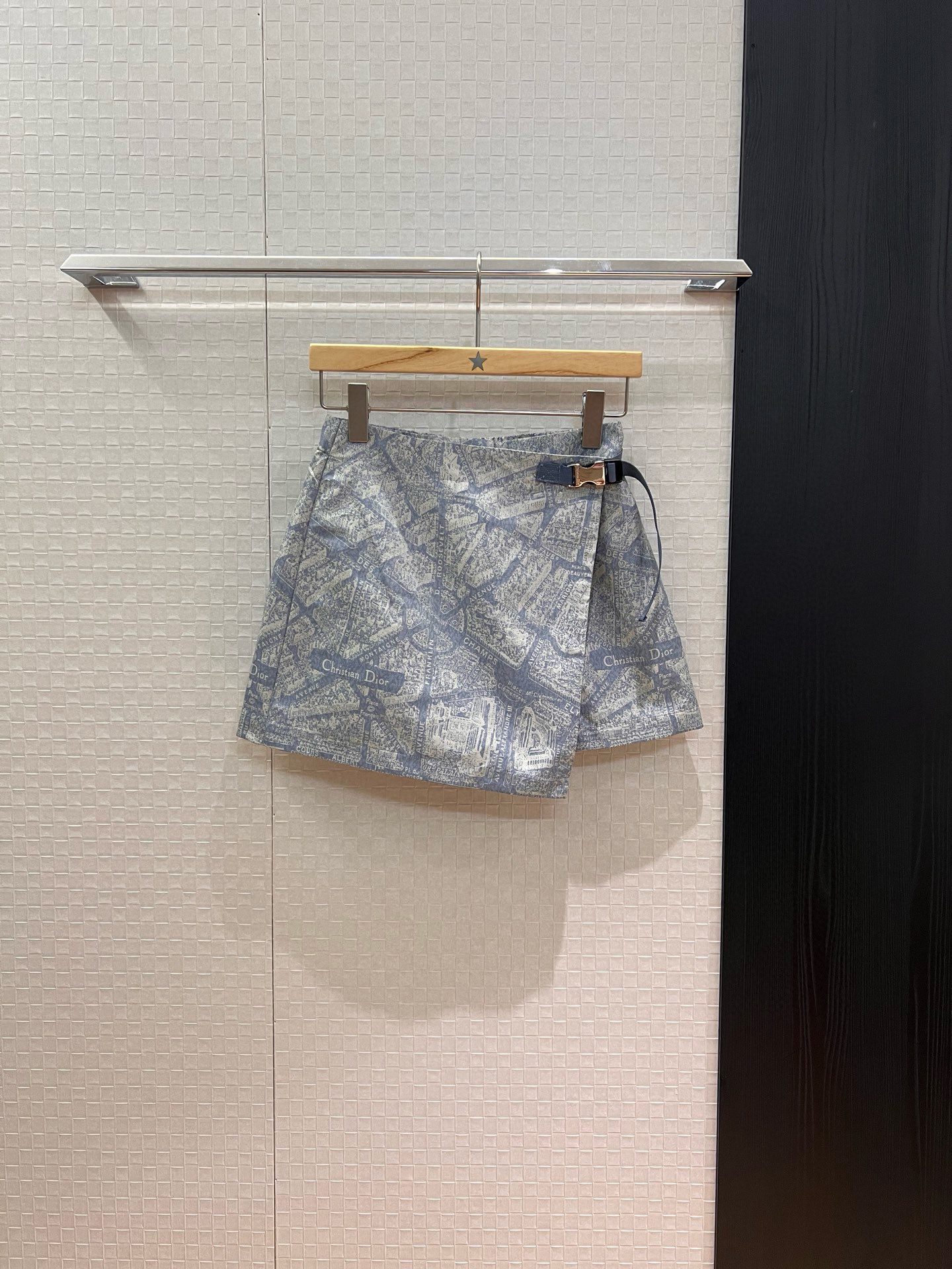 [TOP] Christian Dior Shorts - Grey