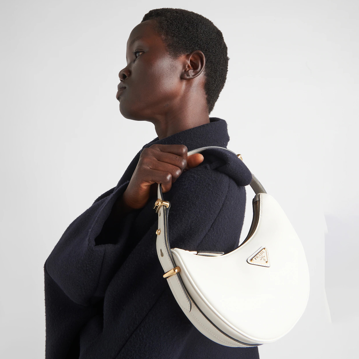 Arque leather shoulder bag
