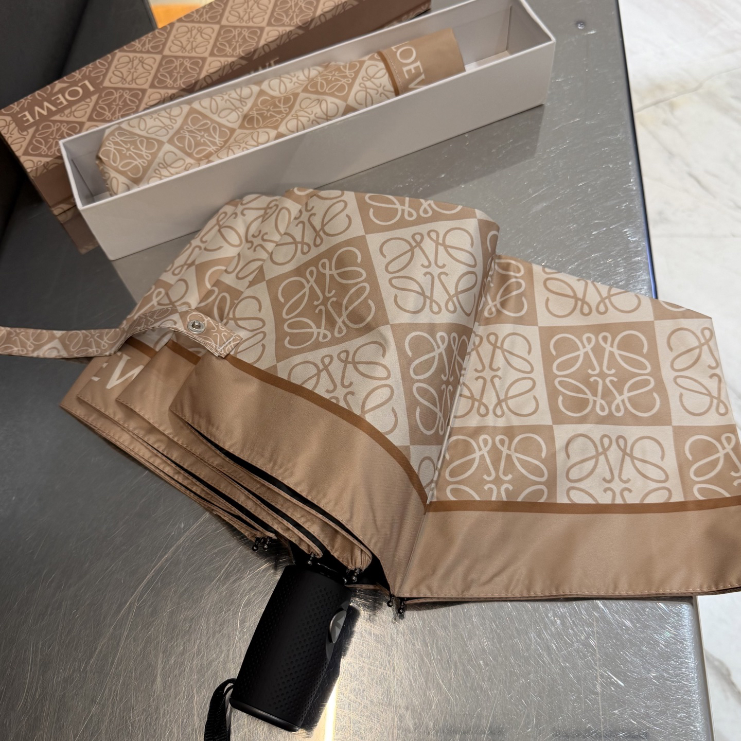 [TOP] LOEWE Umbrella - Khaki - 711 Luxury