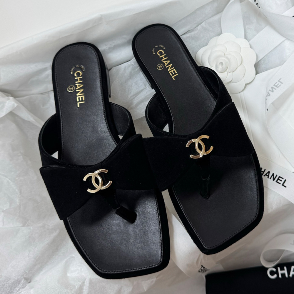 Chanel Bow Flip Flops #389279