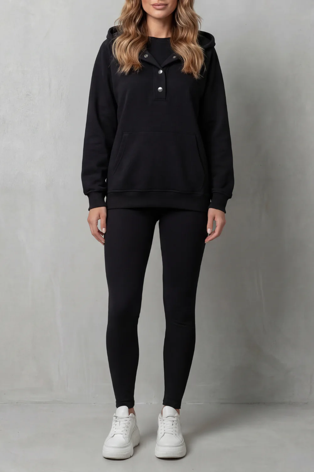 Thalina – Button detail hoodie – Cozy Relaxed Set