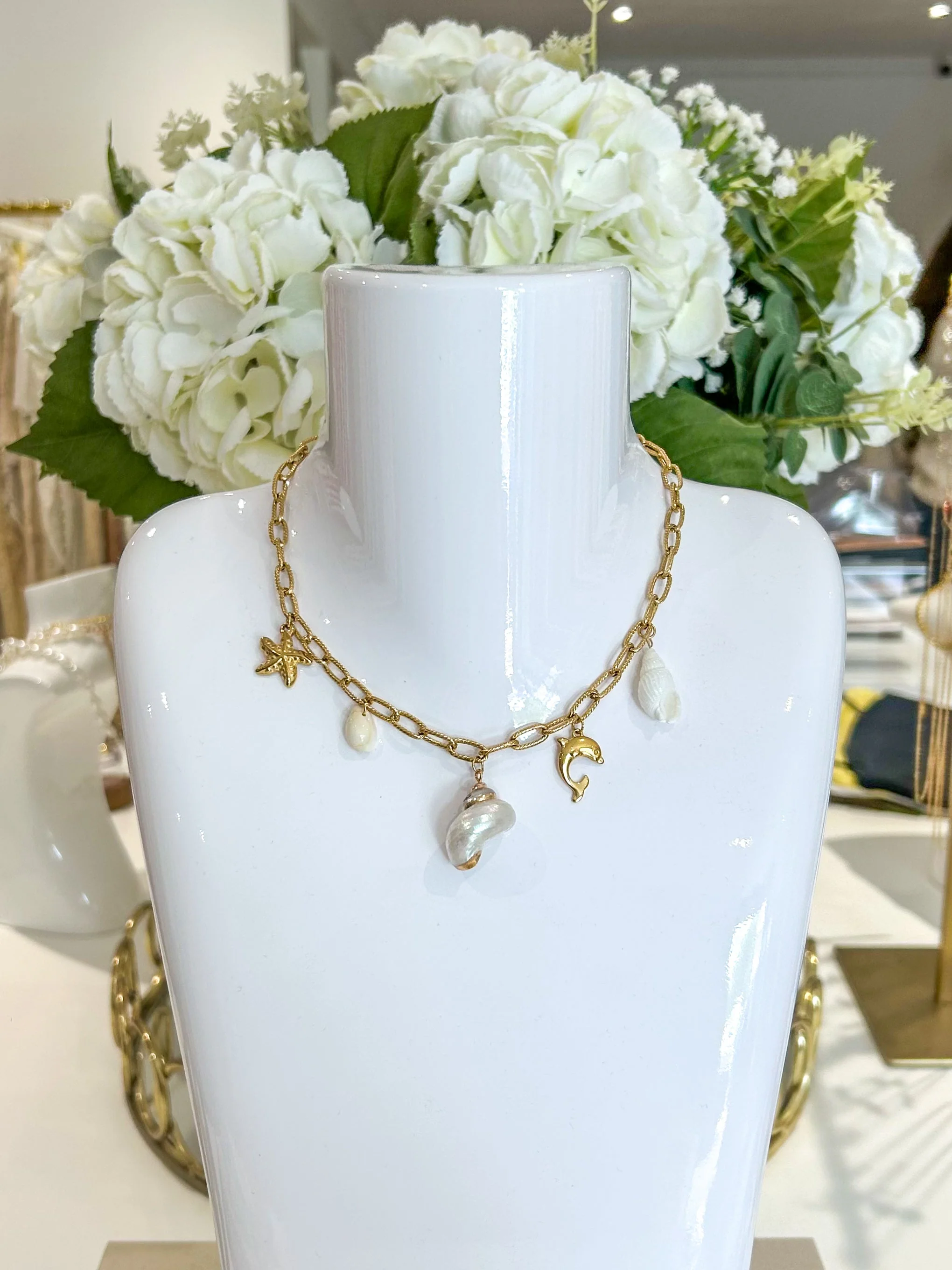 Multi Pendant Seashell Necklace (2 Colours)
