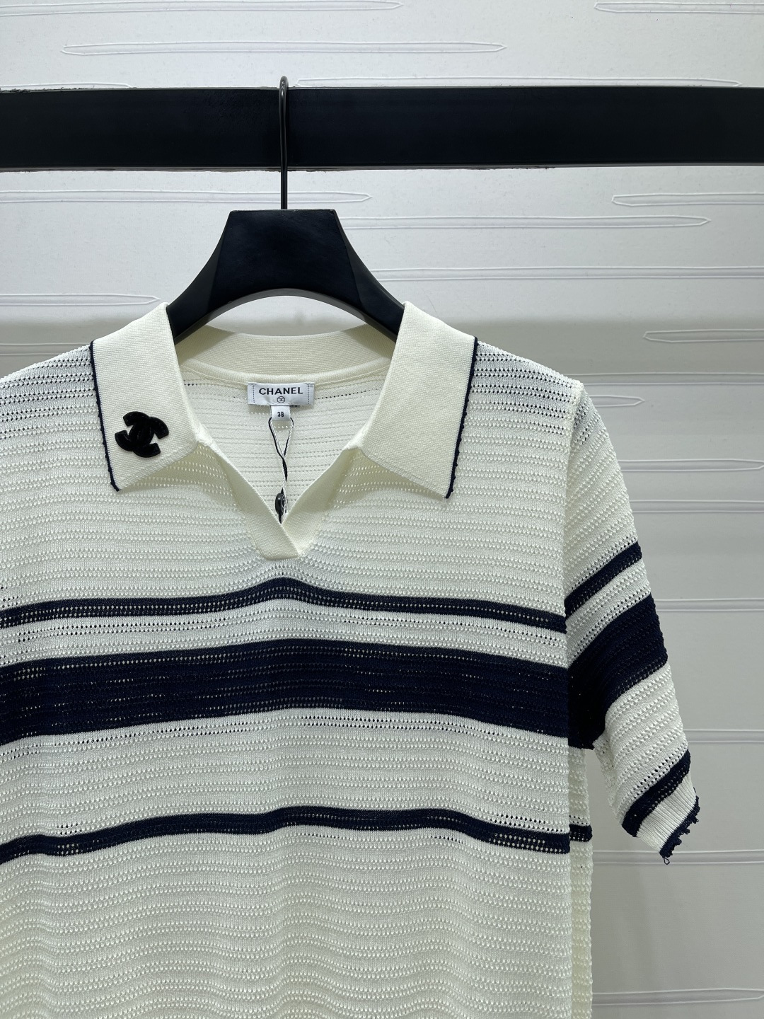 [TOP] CHANEL  Color-blocked Striped Collared Knit Short-sleeved T-shirt - White