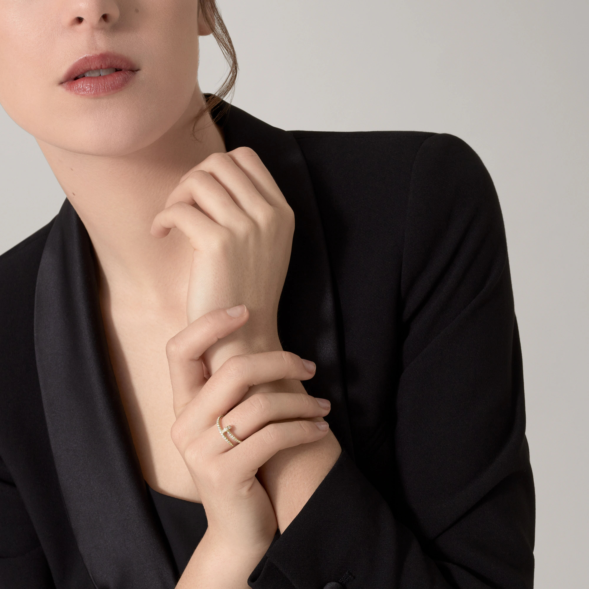 Carty Nails Solo Trace Ring, Yellow Gold ,Moissanite,Small model