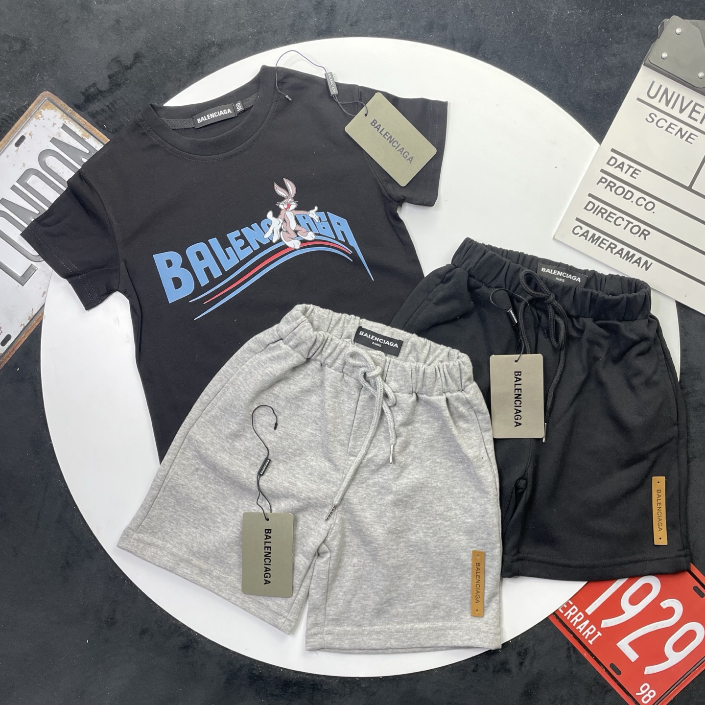Balenciaga Unisex Kids Black Bugs Bunny Graphic Short Sleeve T-Shirt & 2 Options Heather Gray/Black Drawstring Casual Sweat Shorts 2 Piece Set Boys Girls Sizes 90-150