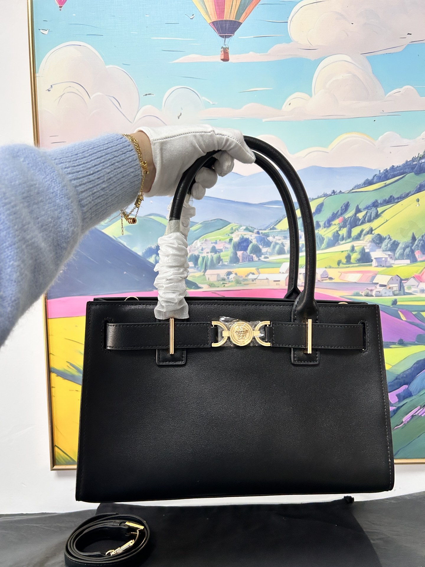 [TOP] VERSACE Medusa95 Bag 31x10.5x19cm - Black - 711 Luxury