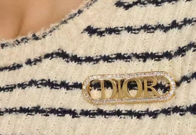 [TOP] Christian Dior Brooch - Gold - 711 Luxury