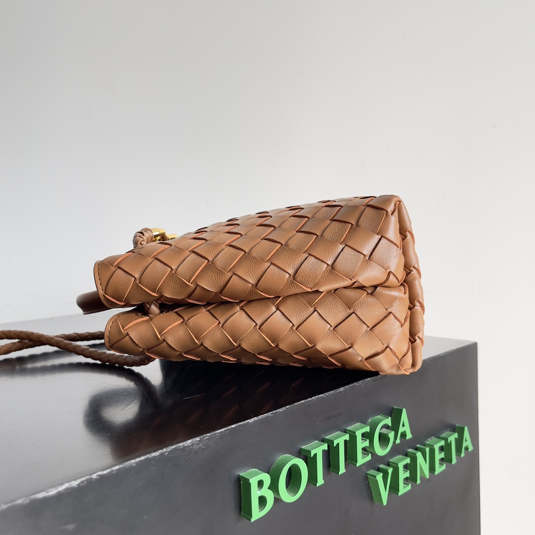 [TOP] Bottega Veneta BV Andiamo Bag Lambskin 25x22x10.5cm - Brown - 711 Luxury