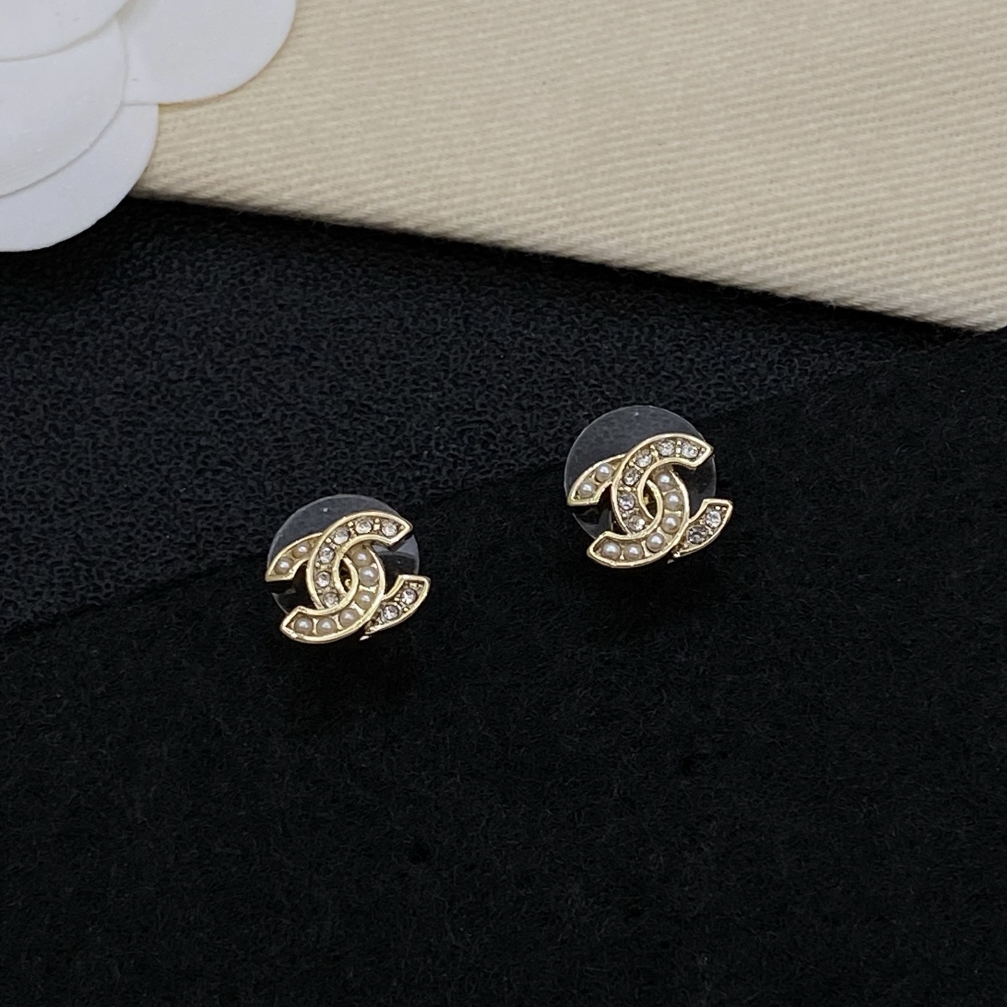 [TOP] CHANEL Earrings - Gold - 711 Luxury