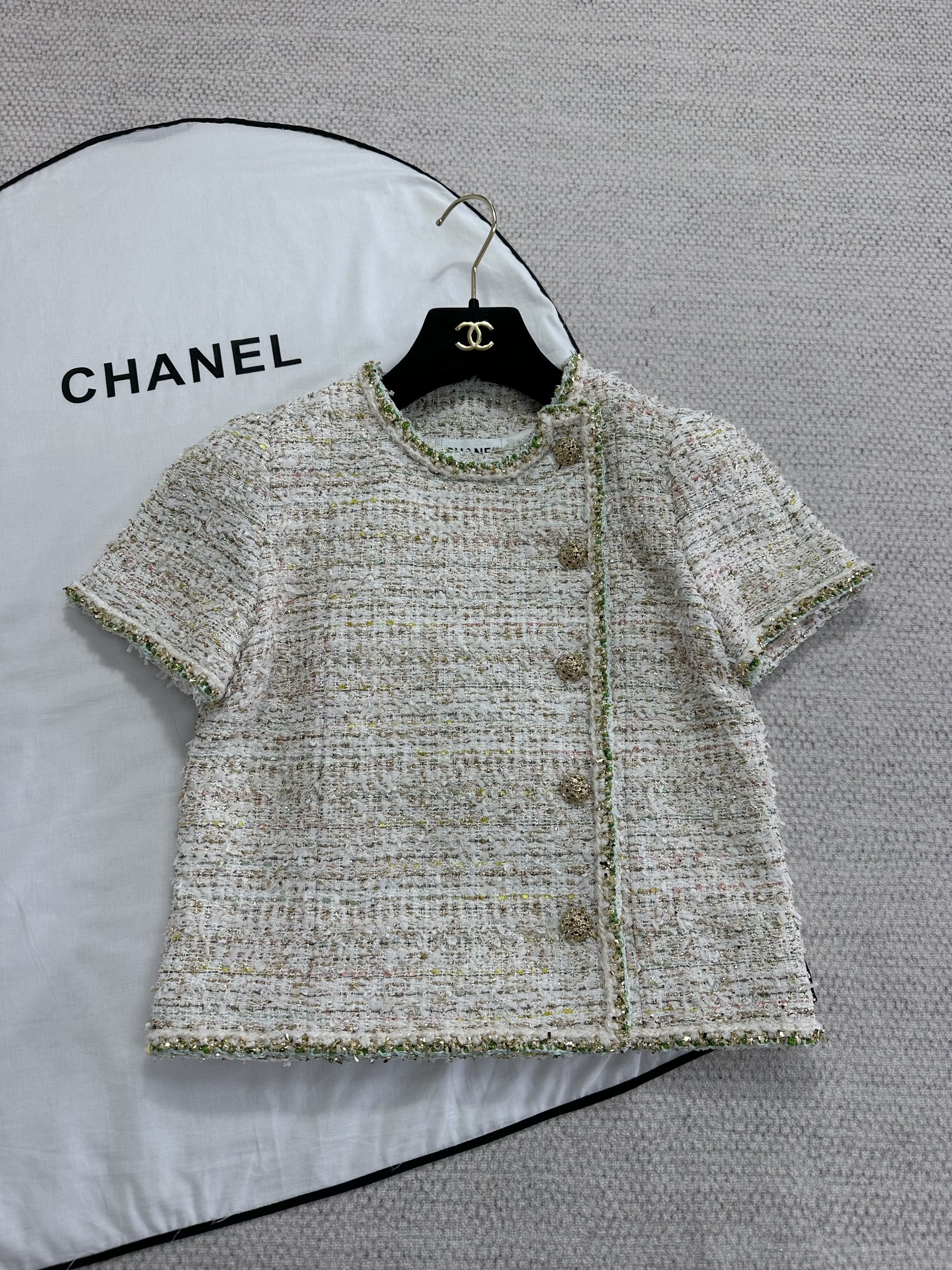 Chanel gold Clothing Chanel Top-quality Version Gold Woven Short-sleeved Top #377197 View 2 | Nigo Office