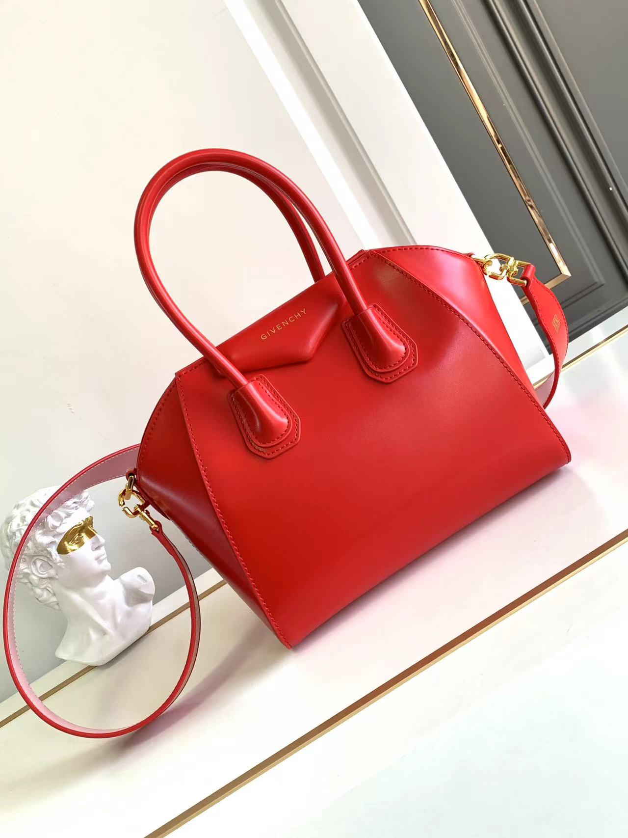 [TOP] GIVENCHY Antigona Tote Bag  - Red