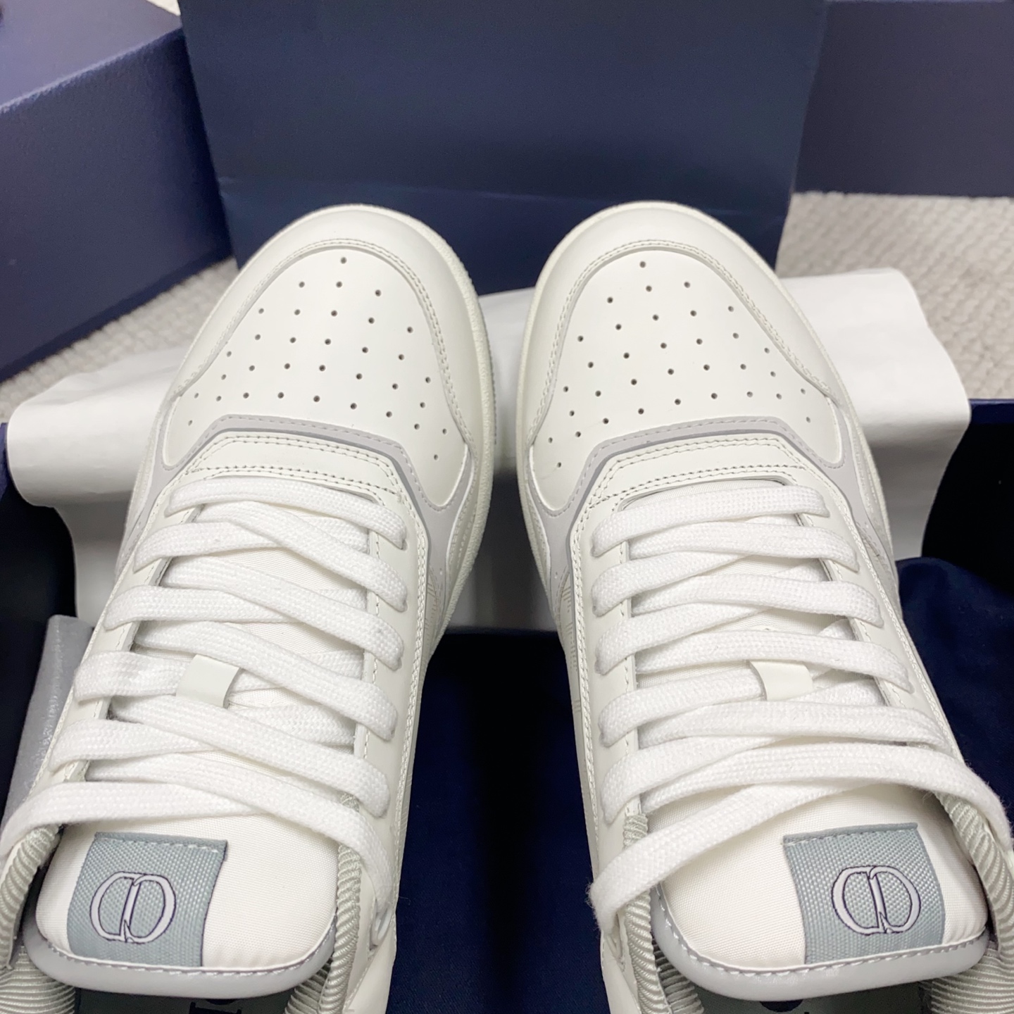 [TOP] Christian Dior  Men's Sneakers - White