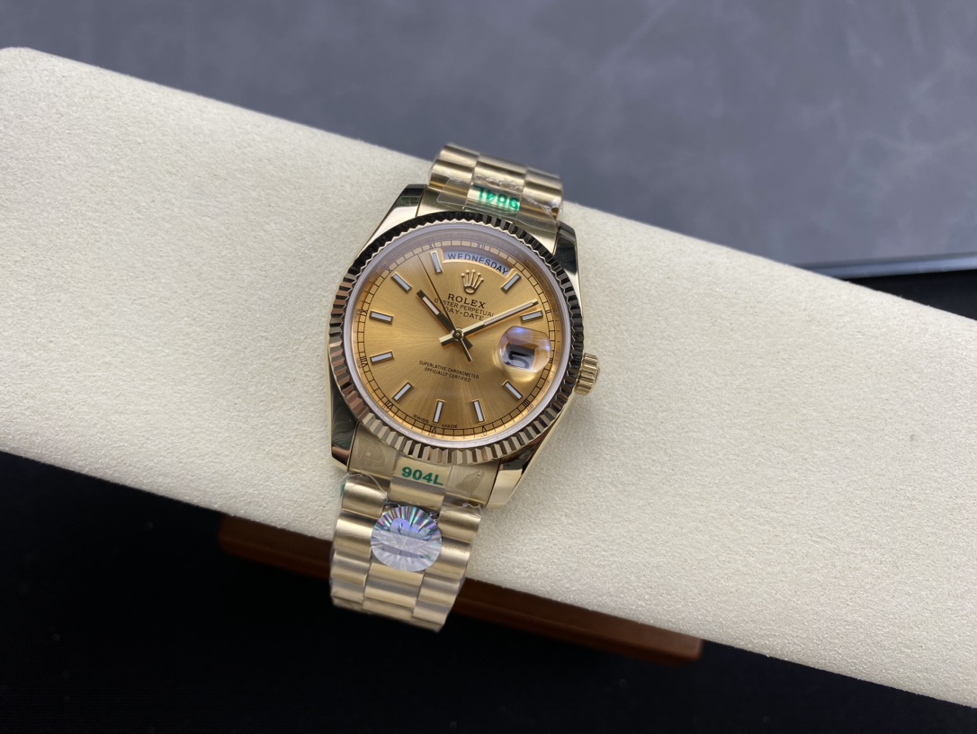 [TOP] ROLEX  Watch 36 mm - Gold