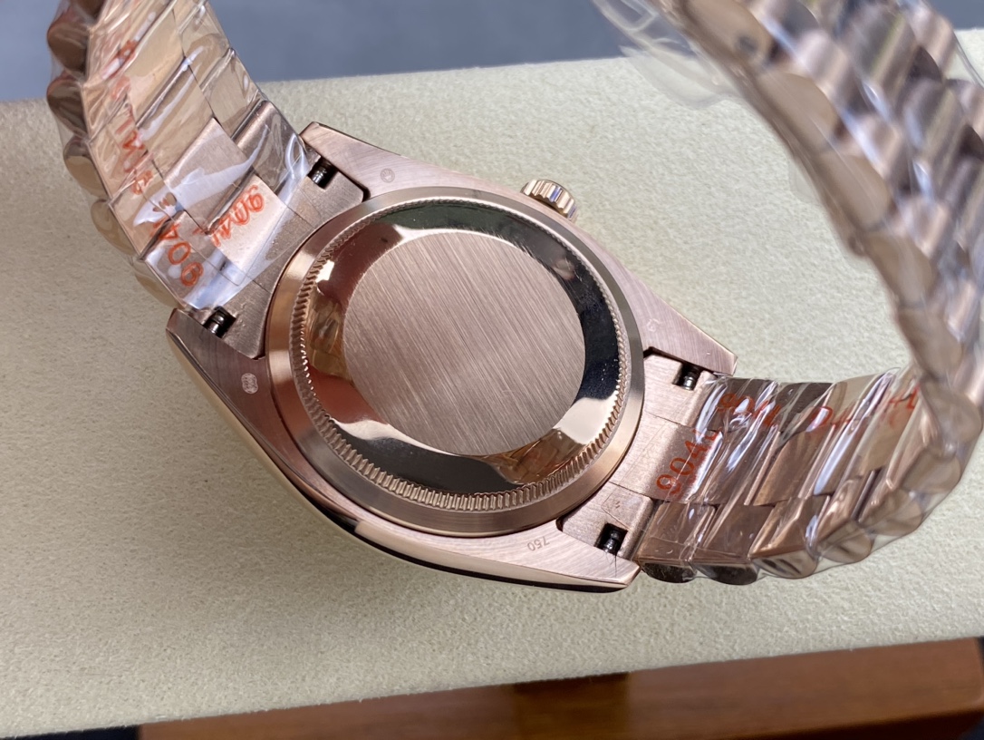 [TOP] ROLEX  Watch 36 mm - Gold