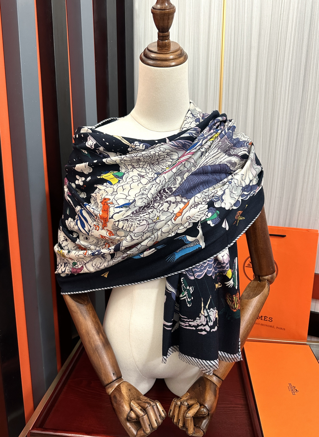 [TOP] HERMES Scarf 65x185cm - Dark Blue - 711 Luxury