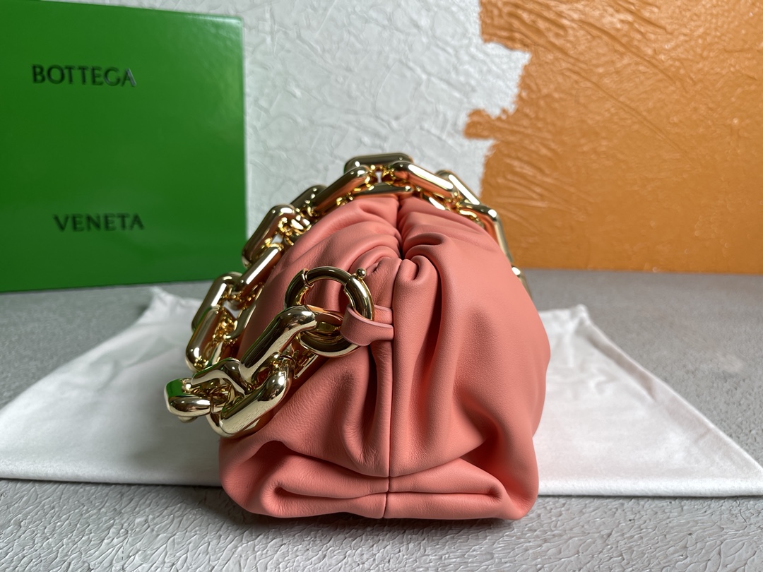 [TOP] Bottega Veneta BV The Pouch Bag Cowhide with Chain 31*16*12cm - Pink - 711 Luxury