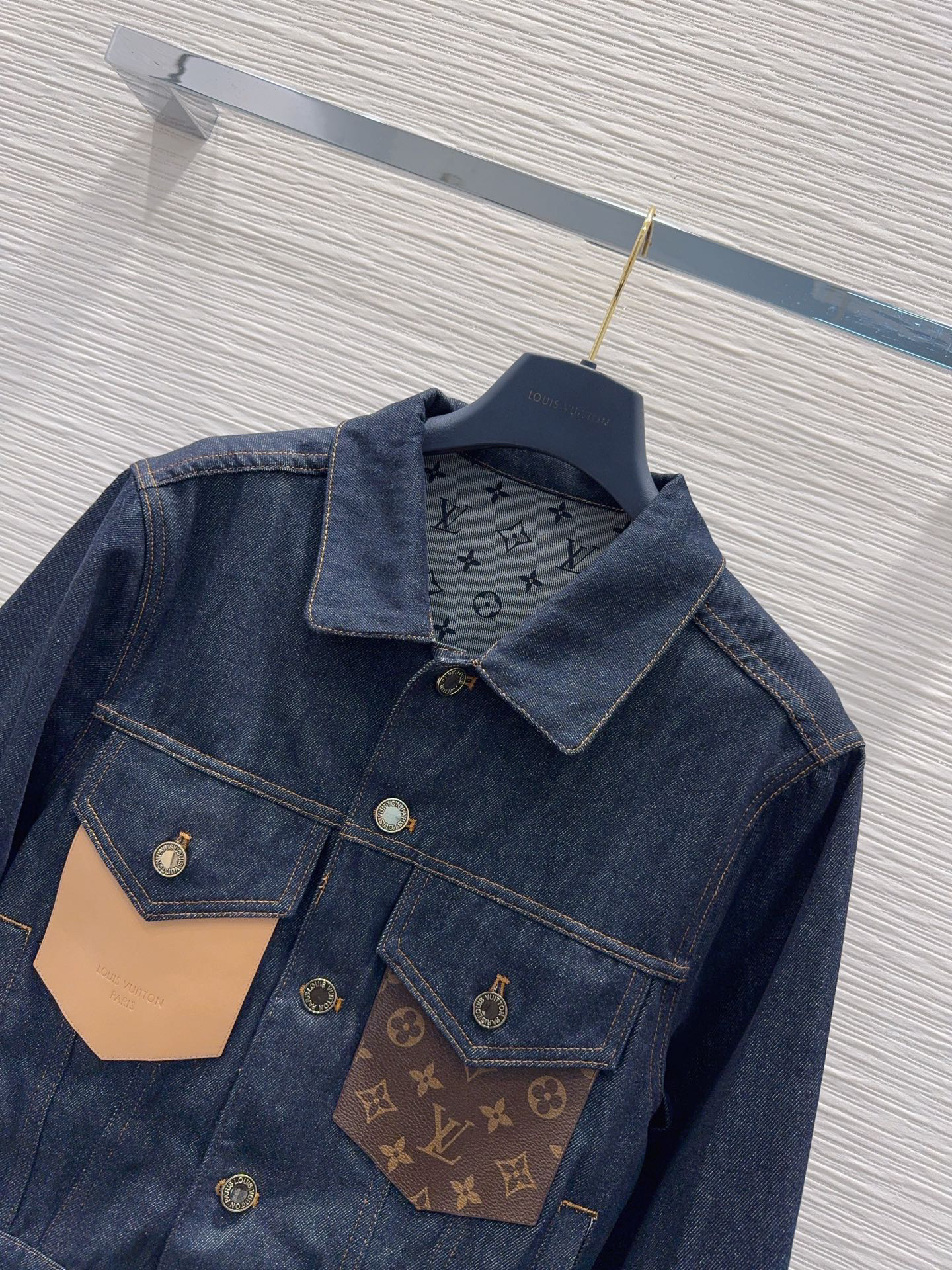 [TOP] Louis Vuitton LV Denim Jacket - Navy Blue