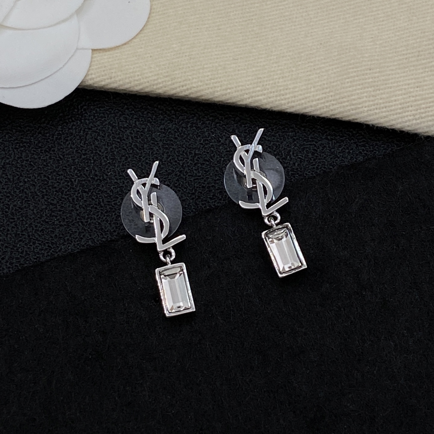 [TOP] Yves Saint Laurent YSL Earrings - Silver - 711 Luxury