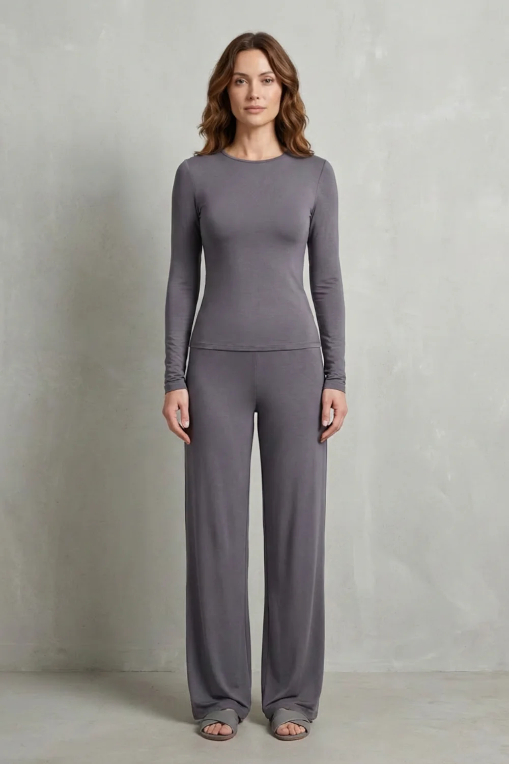 Élan – Sleek Simplicity – Pure Color Wide-Leg Pants Suit