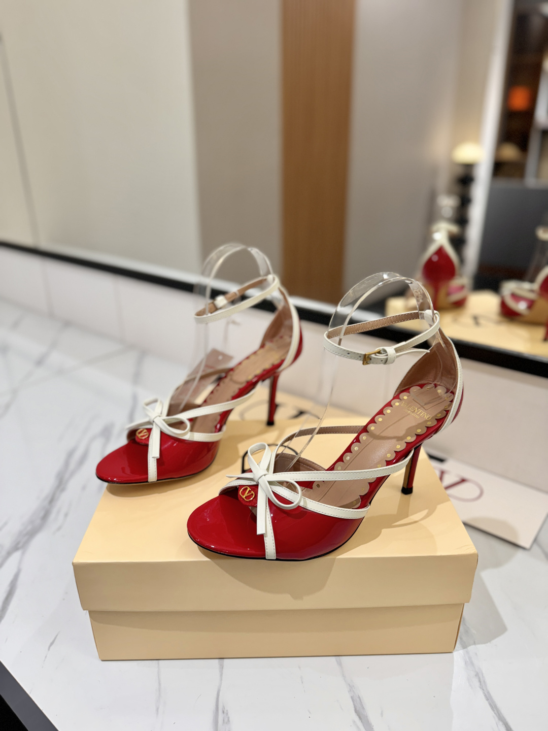 [TOP] VALENTINO 8.5cm High Heel Sandals - Red - 711 Luxury