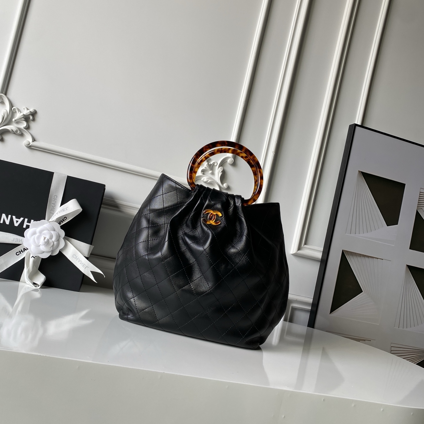 [TOP] CHANEL Pouch Bag Lambskin 18x24x12cm/26x32x14cm - Black