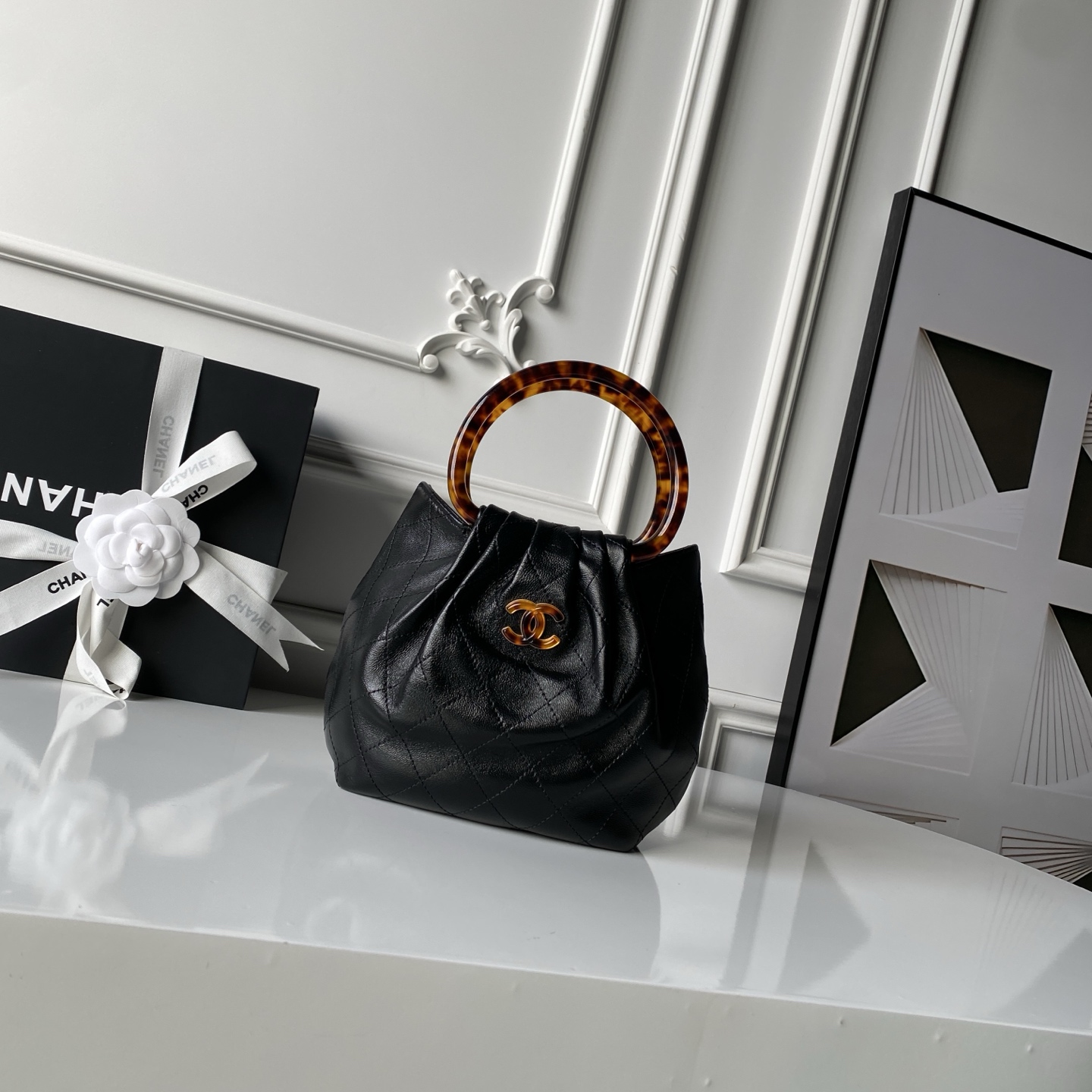 [TOP] CHANEL Pouch Bag Lambskin 18x24x12cm/26x32x14cm - Black