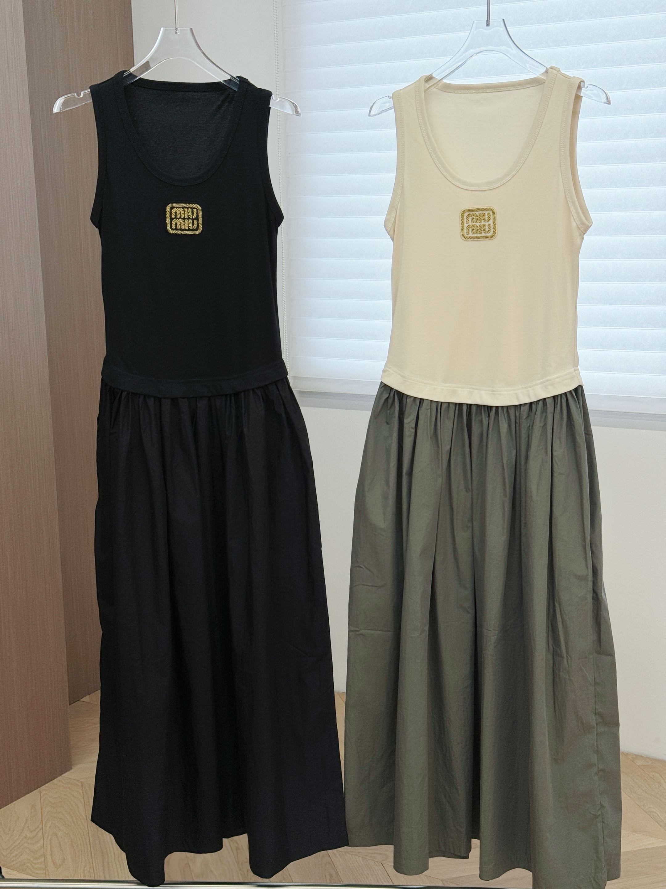 [TOP] Miu Miu  Dress - 2 Colors