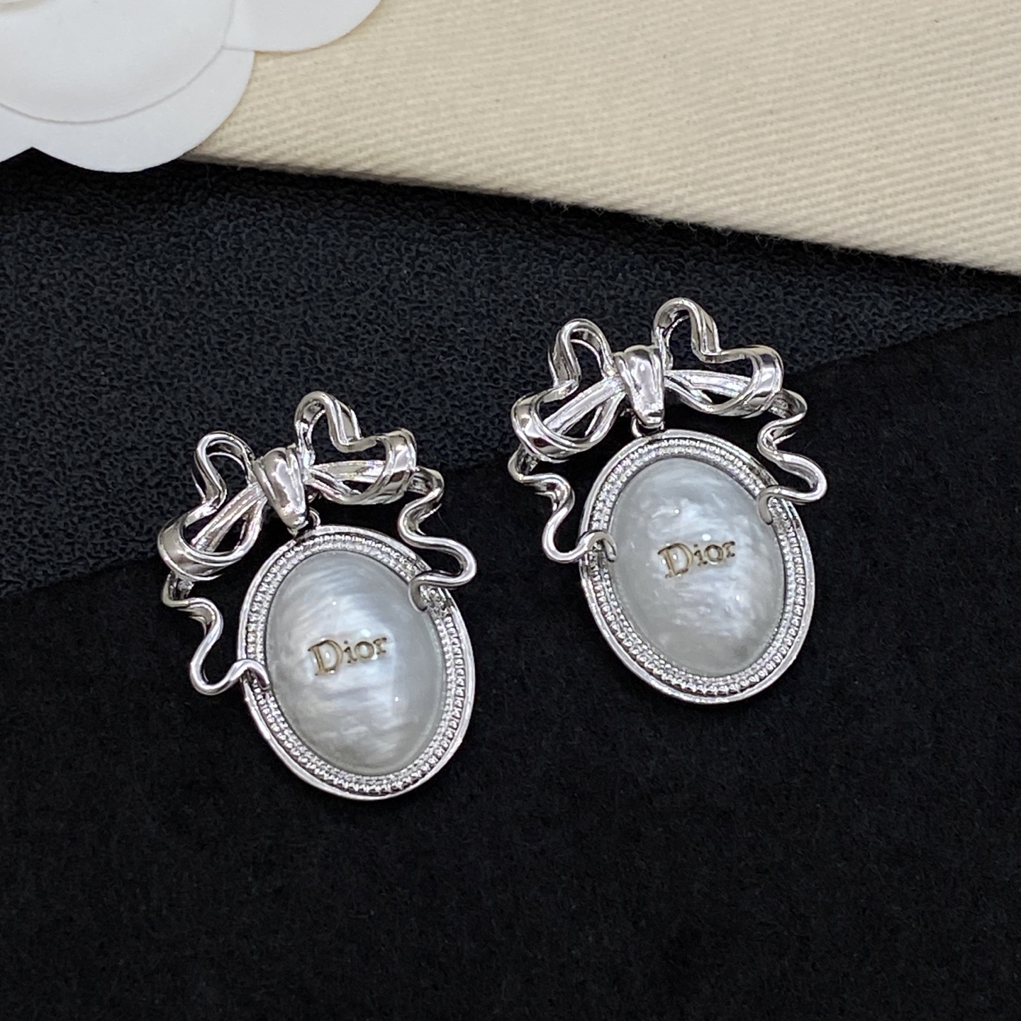 [TOP] Christian Dior Earrings - 2 Color - 711 Luxury