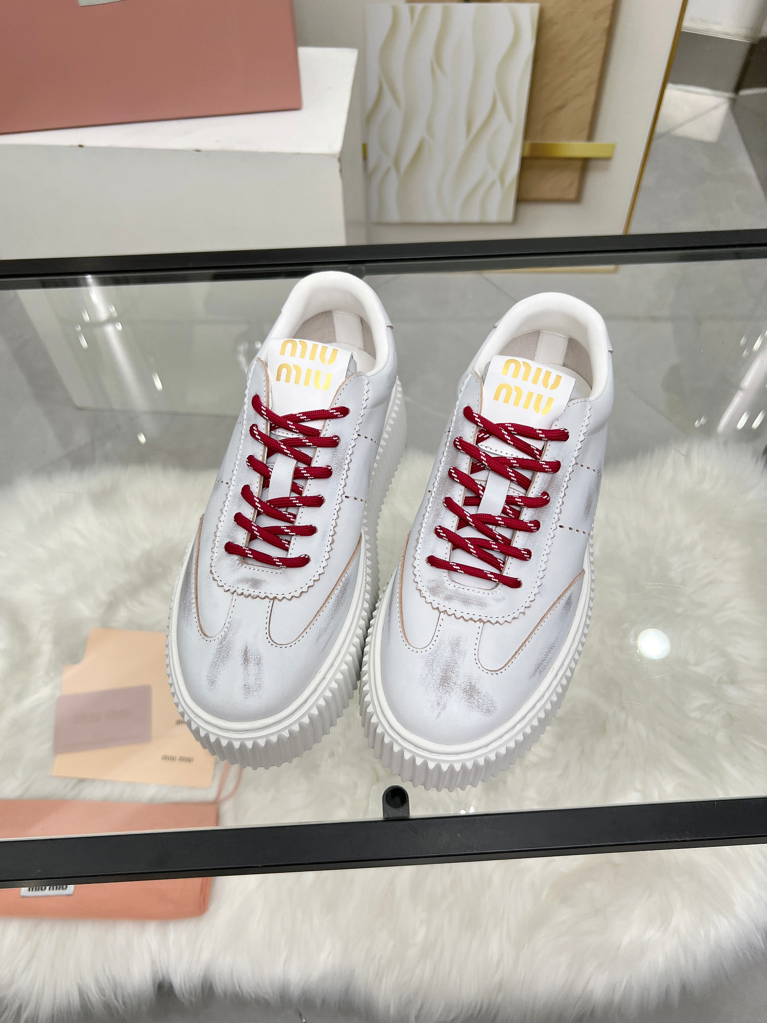 [TOP] Miu Miu Casual Shoes - White - 711 Luxury