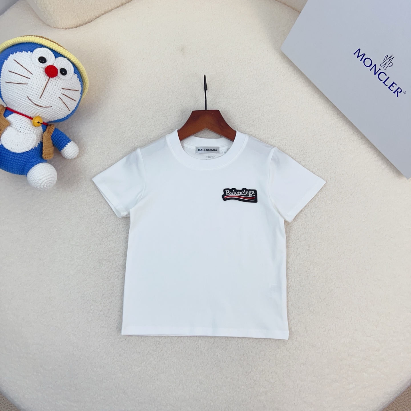 Balenciaga Unisex Kids Woven Patch Crew Neck Short Sleeve T-Shirt Cotton Modal Boys Girls Summer Basic Tee Sizes 90-170 white
