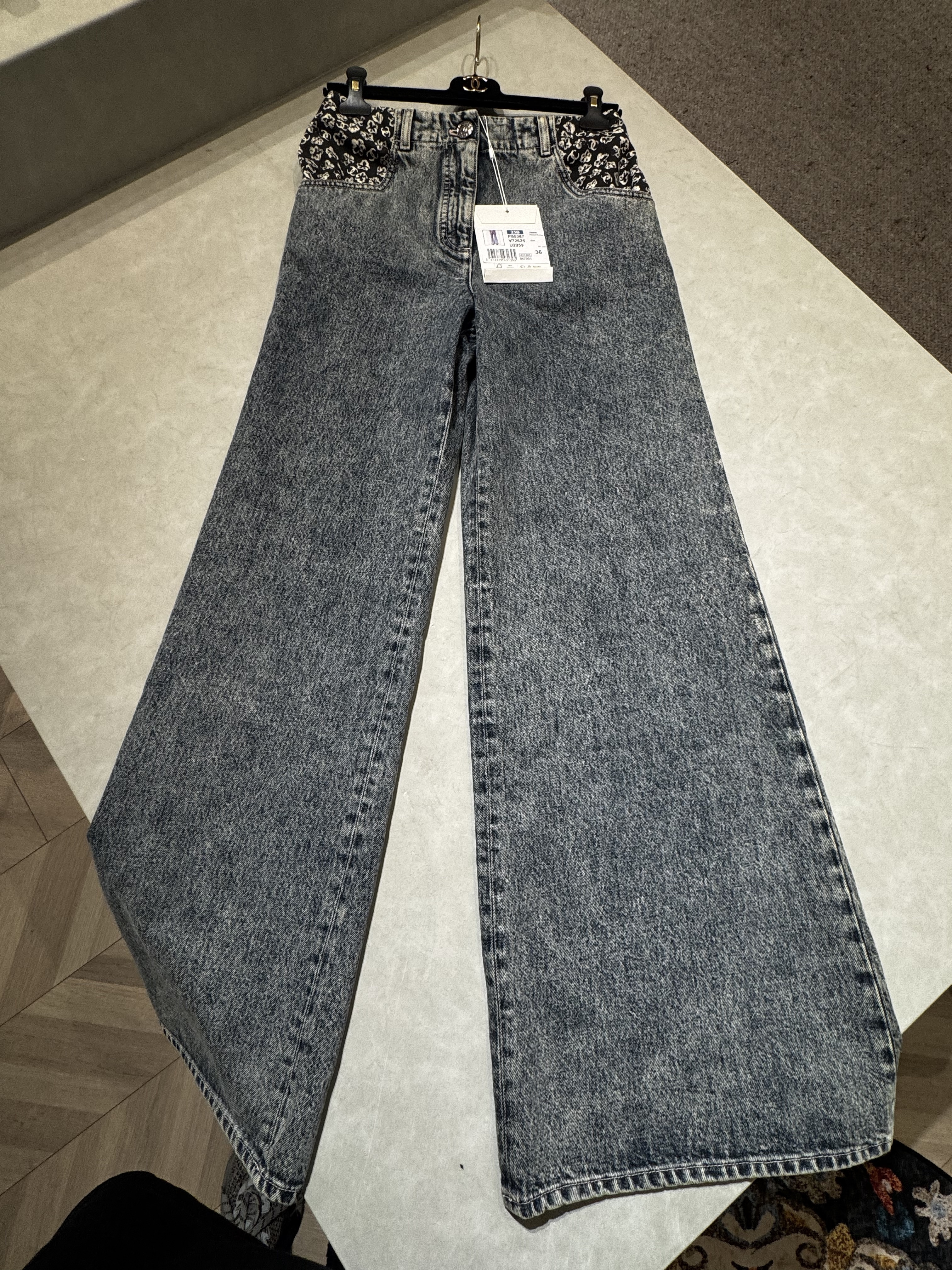 Chanel Clothing Chanel Women's Jeans Denim View 2 | Nigo Office