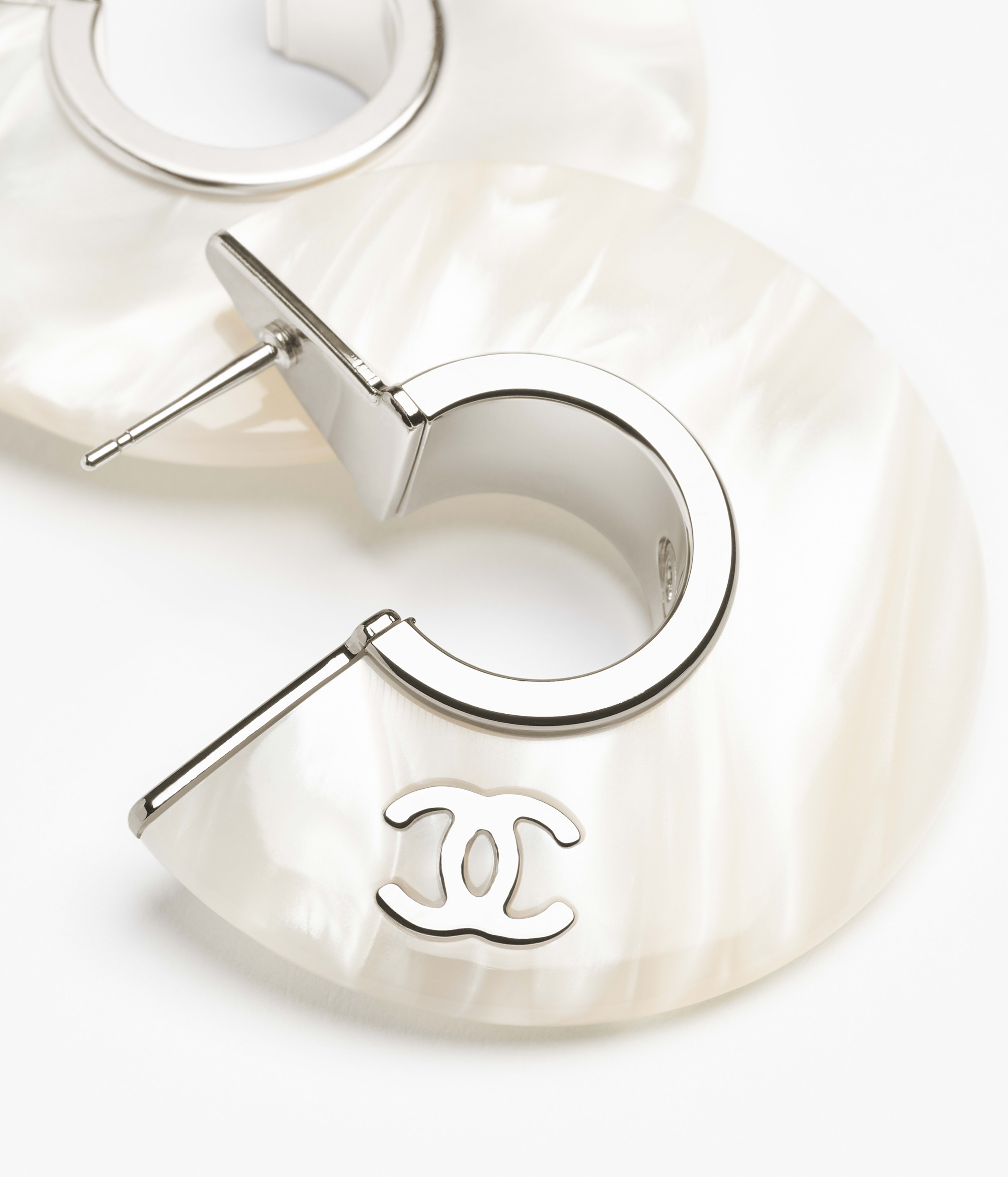 Chanel white Jewelry CHANEL Hoop Earrings Metal & Resin Silver & Pearl White #390541 View 2 | Nigo Office