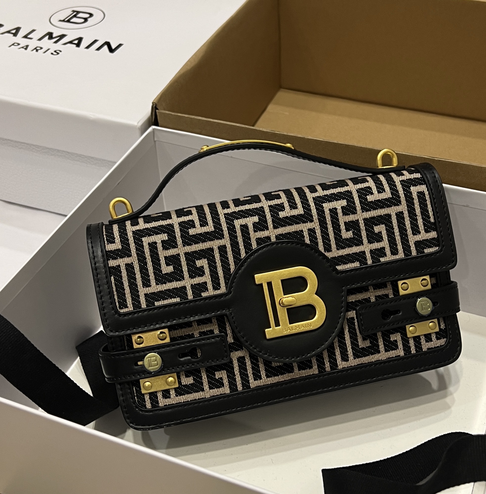 [TOP] BALMAIN Canvas Leather Patch Bag 23*14*8 cm - Black - 711 Luxury