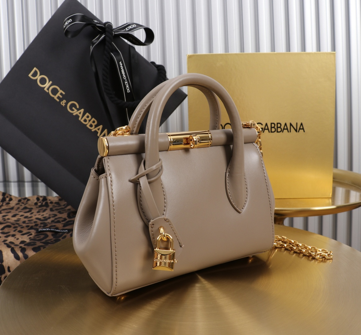 [TOP] Dolce & Gabbana D&G Marlene Bag Calfskin 19x13.5x7cm - Khaki - 711 Luxury