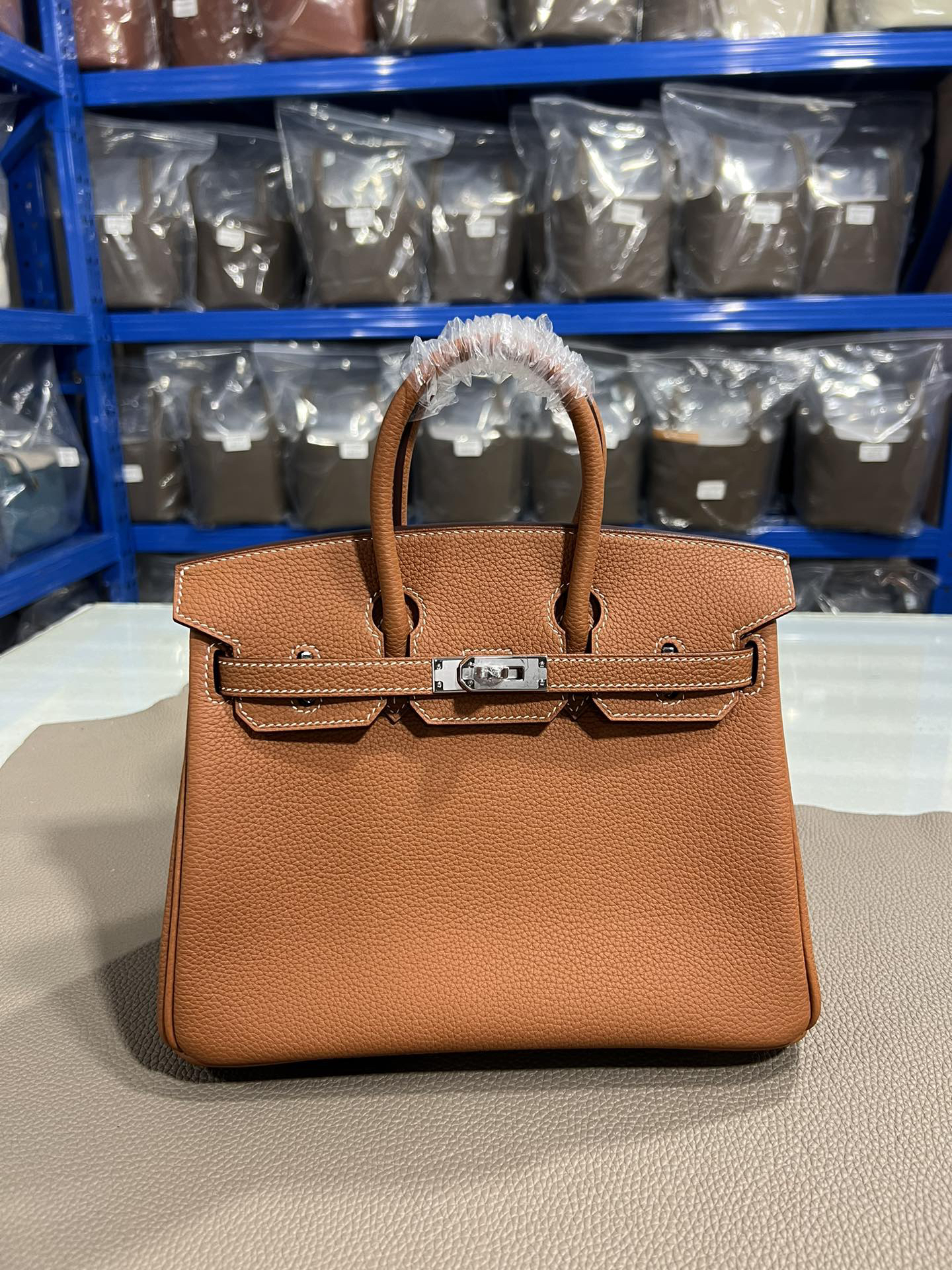 [TOP] HERMES Birkin Togo Leather 25cm - Gold & SHW