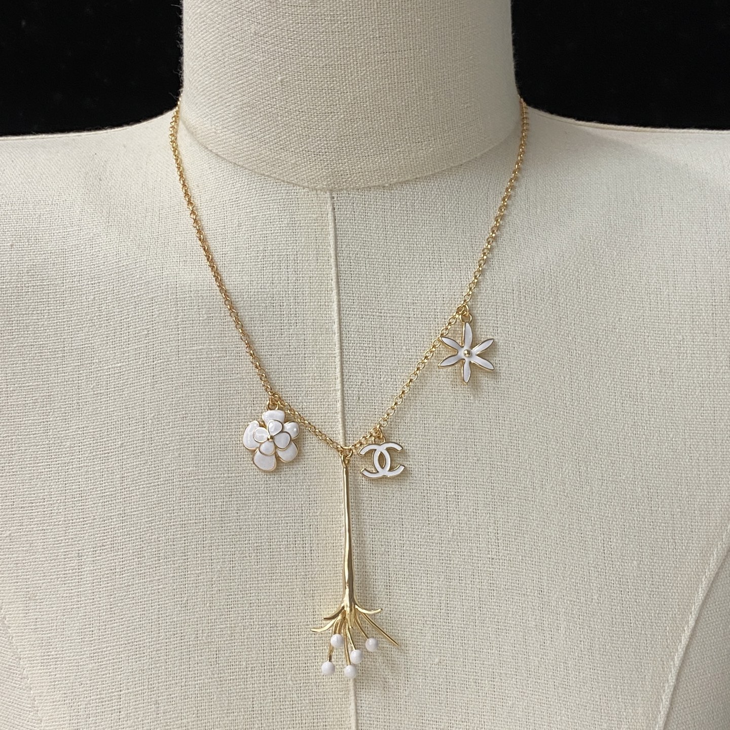 [TOP] CHANEL Necklace - Gold - 711 Luxury