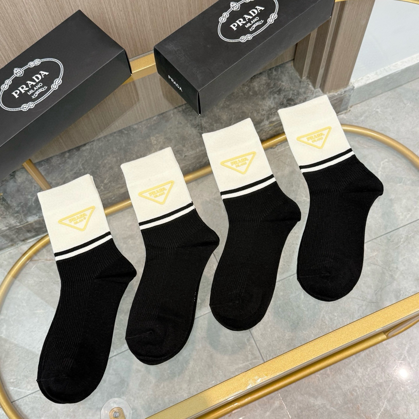 [TOP] PRADA Socks - 4 Pieces as a Set