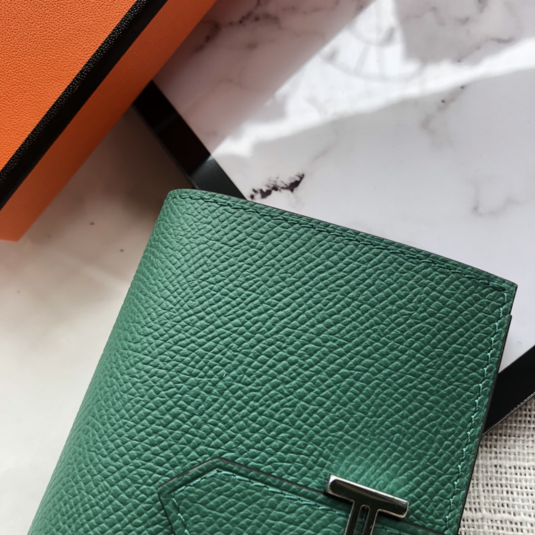[TOP] HERMES Short Card Pack - Green - 711 Luxury