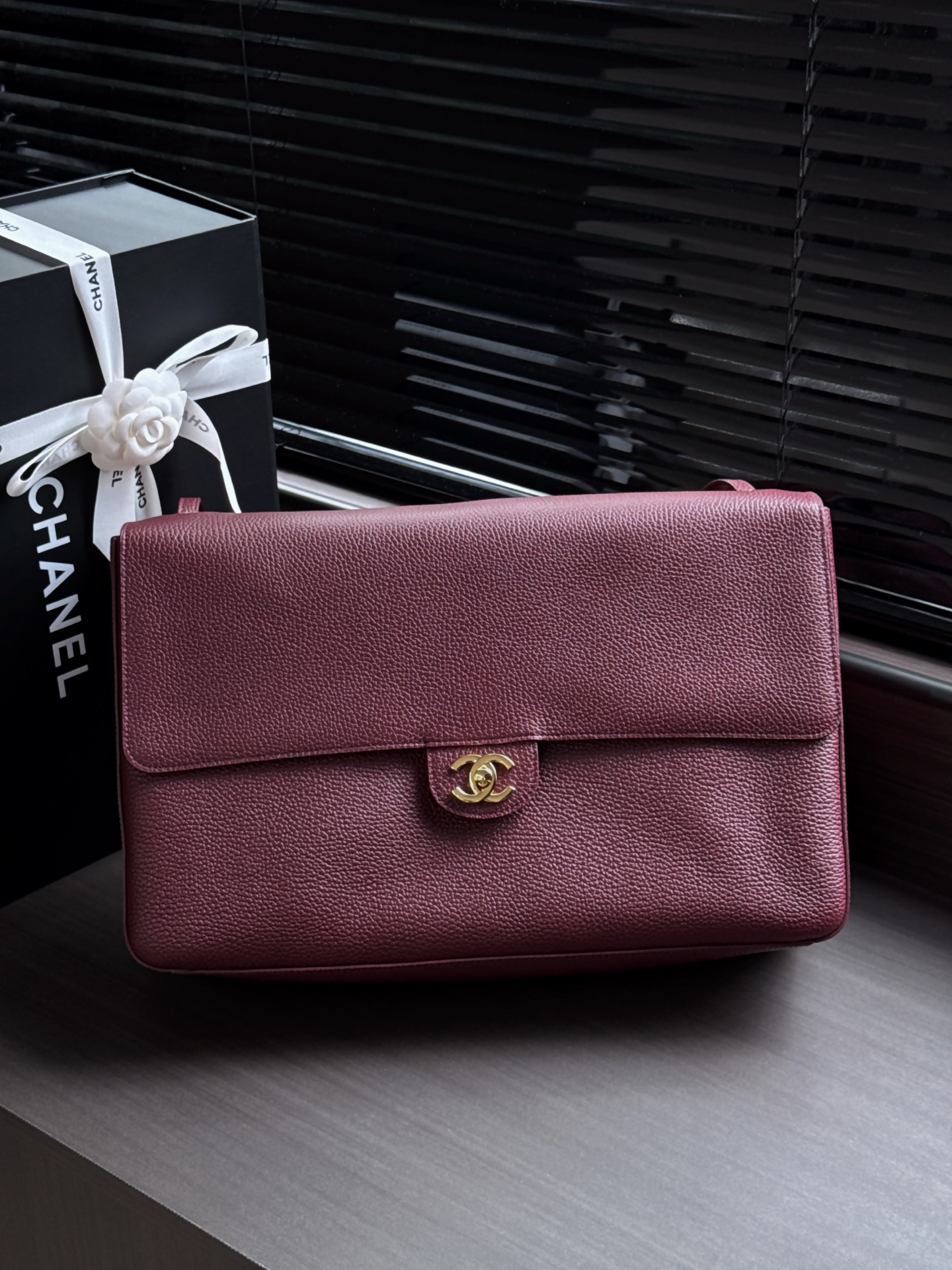 [TOP] CHANEL Flap Bag Calfskin 26x38x11cm - Dark Red&GHW - 711 Luxury