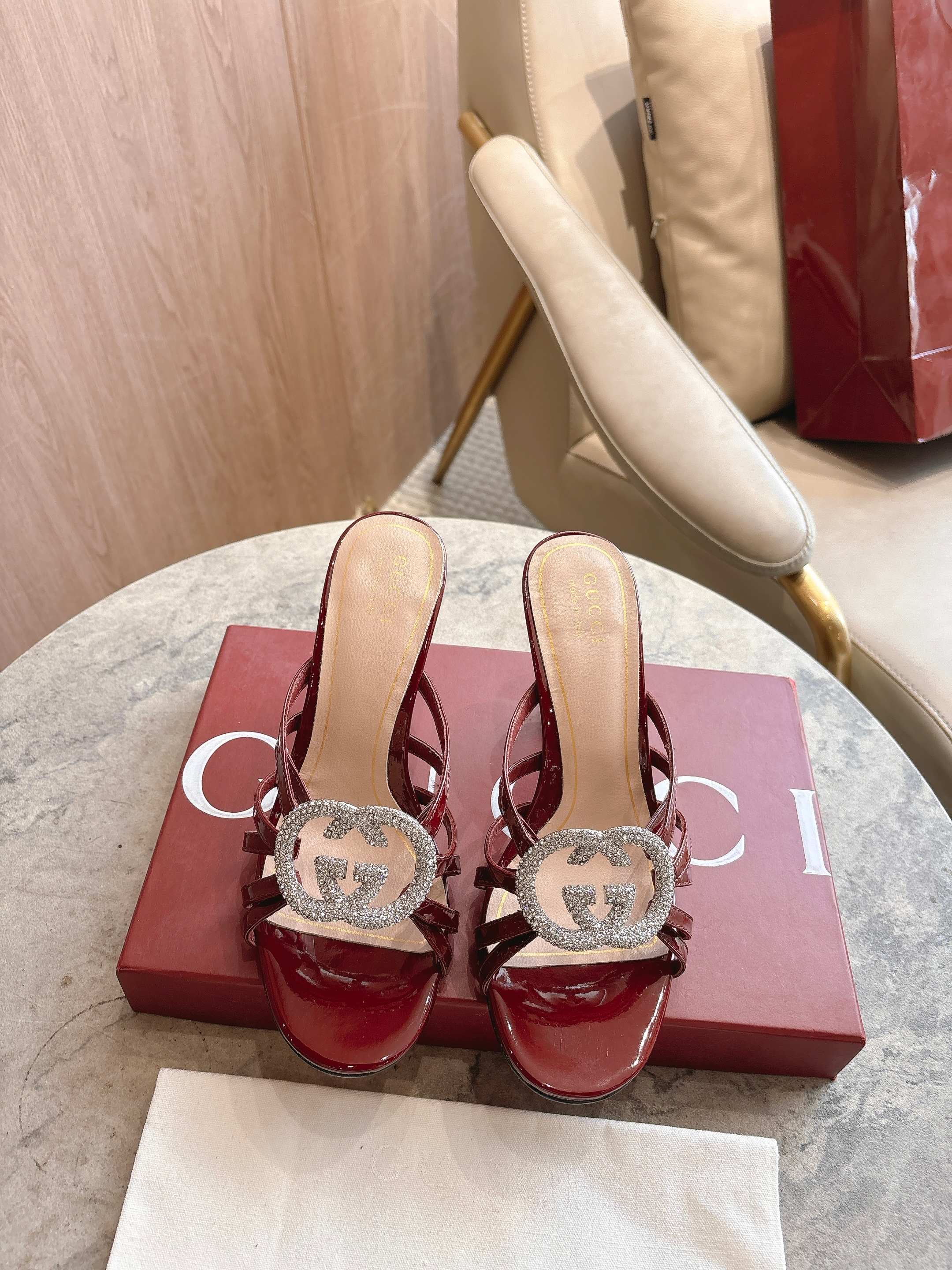 [TOP] GUCCI High-heeled Slippers - Red - 711 Luxury